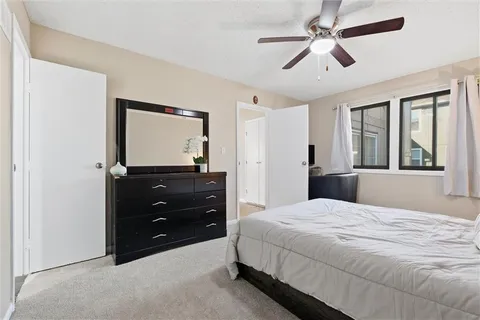 $195,000 | 1032 Northwest 70th Court, Kansas City, MO 64118