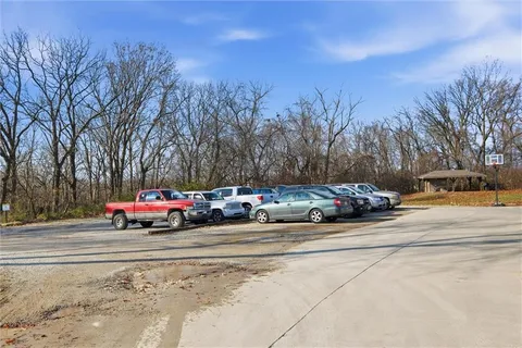 $195,000 | 1032 Northwest 70th Court, Kansas City, MO 64118