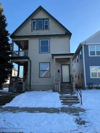 $275,000 | 2523 West Garfield Avenue, Unit 2525, Milwaukee, WI 53205