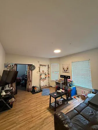$275,000 | 2523 West Garfield Avenue, Unit 2525, Milwaukee, WI 53205