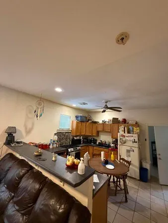 $275,000 | 2523 West Garfield Avenue, Unit 2525, Milwaukee, WI 53205