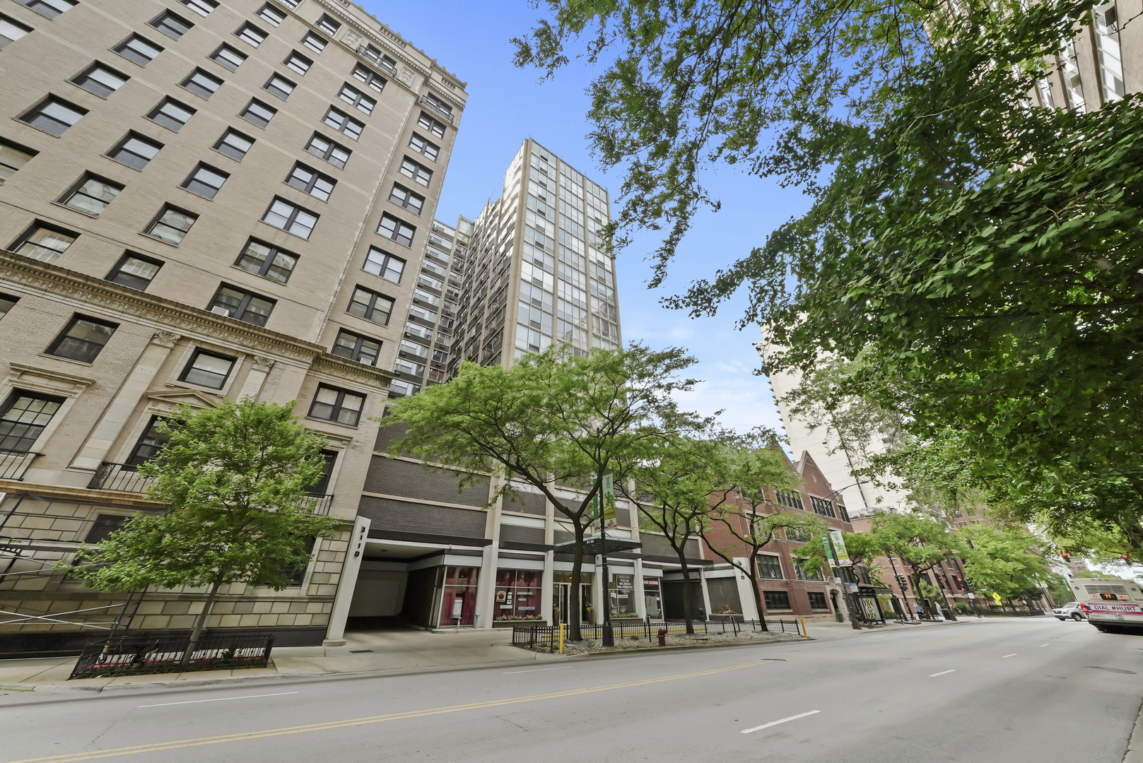 3110 North Sheridan Road, Unit 1207 Chicago, IL 60657 - Photo 3 of 32 front view of a house with a street