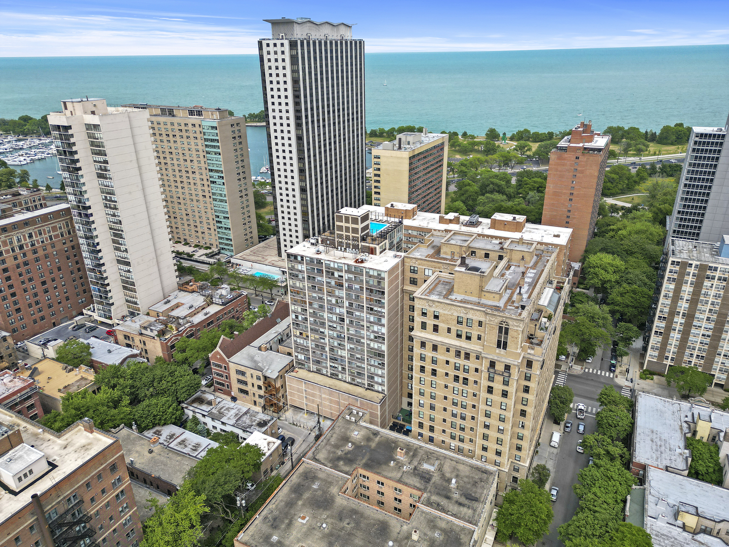 3110 North Sheridan Road, Unit 1207 Chicago, IL 60657 - Photo 32 of 32 a view of a city with tall buildings