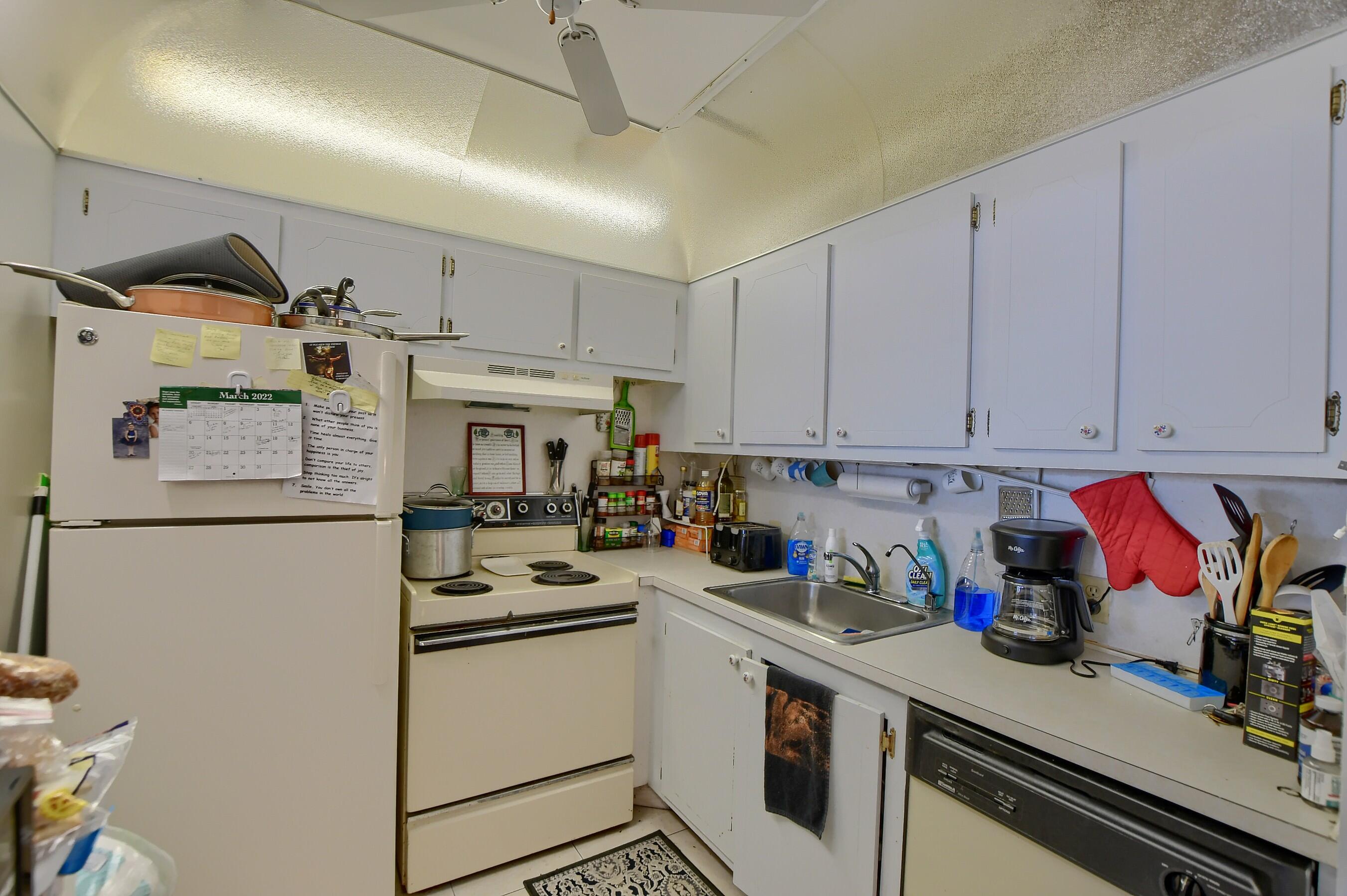 157 Fanshaw D, Unit 157 Boca Raton, FL 33434 - Photo 10 of 46 EBF_8897-HDR(5)