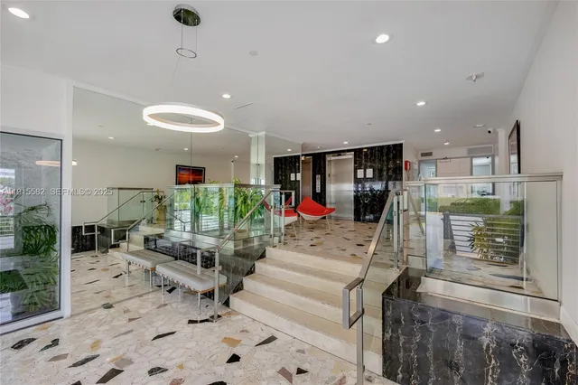 $580,000 | 1450 Lincoln Road, Unit 1003, Miami Beach, FL 33139