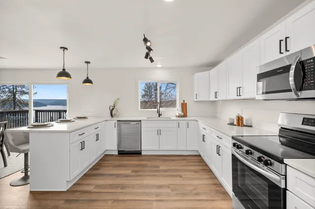 $400,000 | 6712 Highway 291, Deer Park, WA 99006