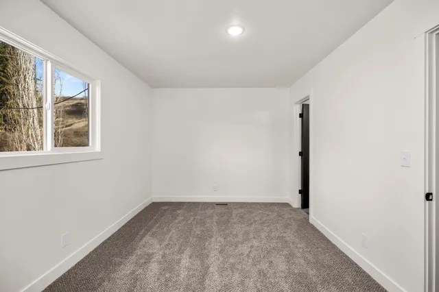 $400,000 | 6712 Highway 291, Deer Park, WA 99006