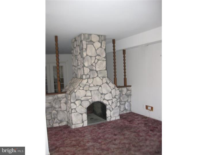 24 Colonial Square Drive Lindenwold, NJ 08021 - Photo 4 of 16 Gallery Image 4