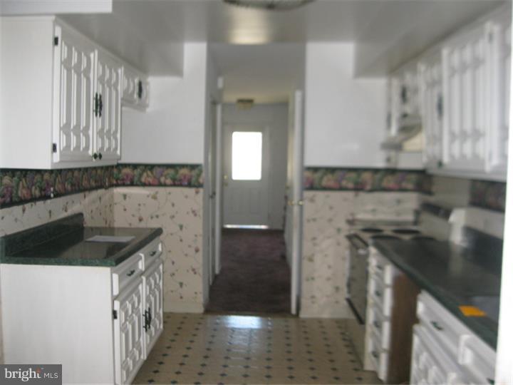 24 Colonial Square Drive Lindenwold, NJ 08021 - Photo 6 of 16 Gallery Image 6