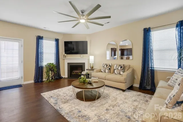 $450,000 | 10630 Bradstreet Commons Way, Charlotte, NC 28215