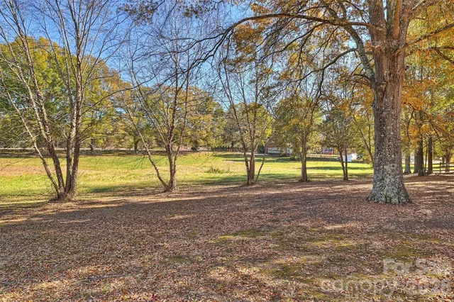 $899,000 | 1015 Estate Lane, Weddington, NC 28104