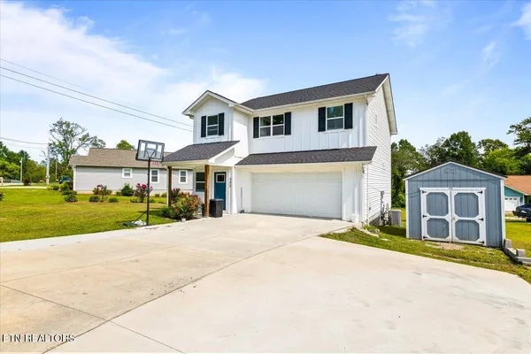$329,000 | 500 Stanley Street, Oneida, TN 37841