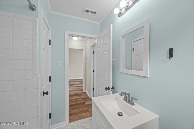 $245,000 | 105 Lakeview Drive, Trenton, NC 28585