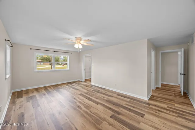 $245,000 | 105 Lakeview Drive, Trenton, NC 28585