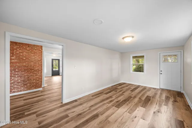 $245,000 | 105 Lakeview Drive, Trenton, NC 28585