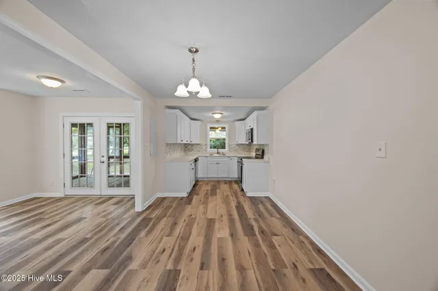 $245,000 | 105 Lakeview Drive, Trenton, NC 28585