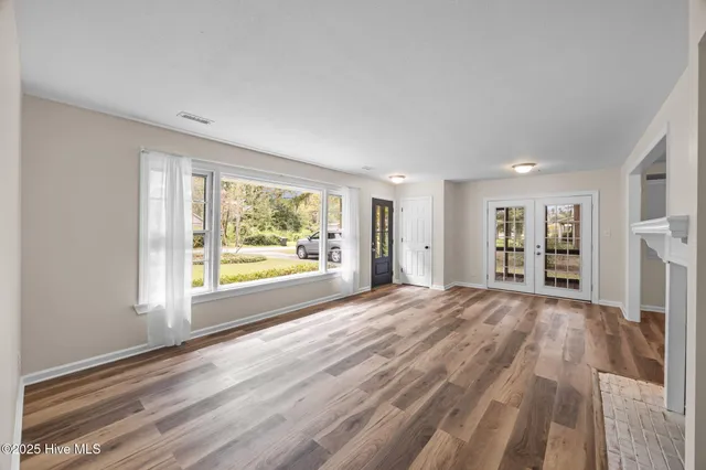 $245,000 | 105 Lakeview Drive, Trenton, NC 28585