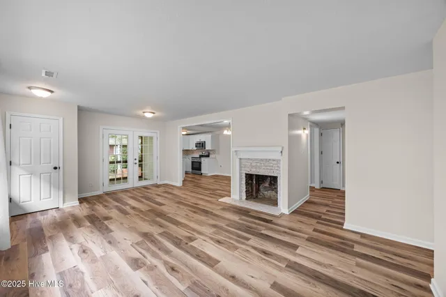 $245,000 | 105 Lakeview Drive, Trenton, NC 28585