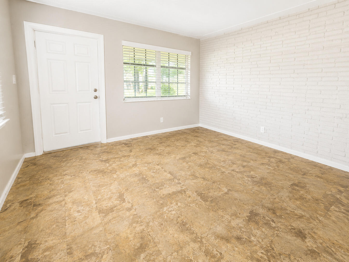 2120 Northeast 41st Street, Unit A Lighthouse Point, FL 33064 - Photo 6 of 13 file_00000000955c720c89735685d065432e