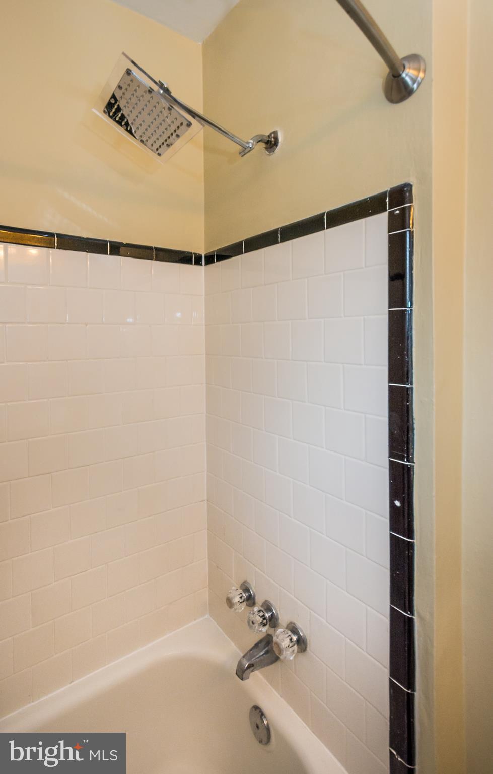 8306 Hillendale Road Baltimore, MD 21234 - Photo 22 of 33