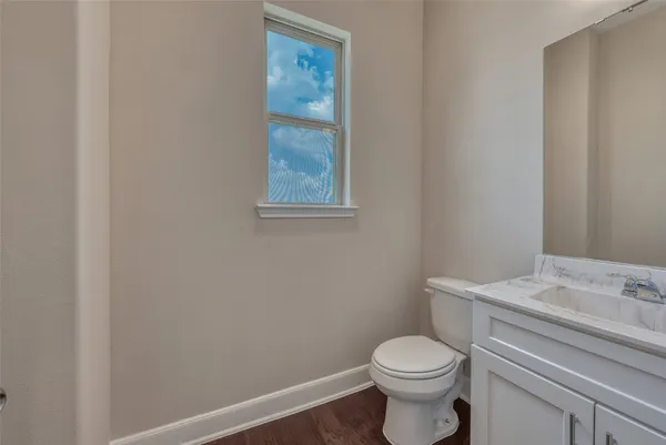 $2,300 | 4135 Du Pont Street, Houston, TX 77021