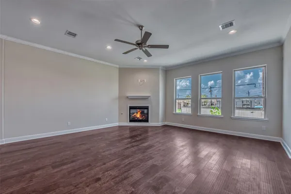 $2,300 | 4135 Du Pont Street, Houston, TX 77021