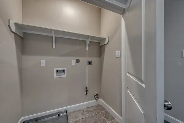 $2,300 | 4135 Du Pont Street, Houston, TX 77021
