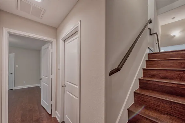 $2,300 | 4135 Du Pont Street, Houston, TX 77021