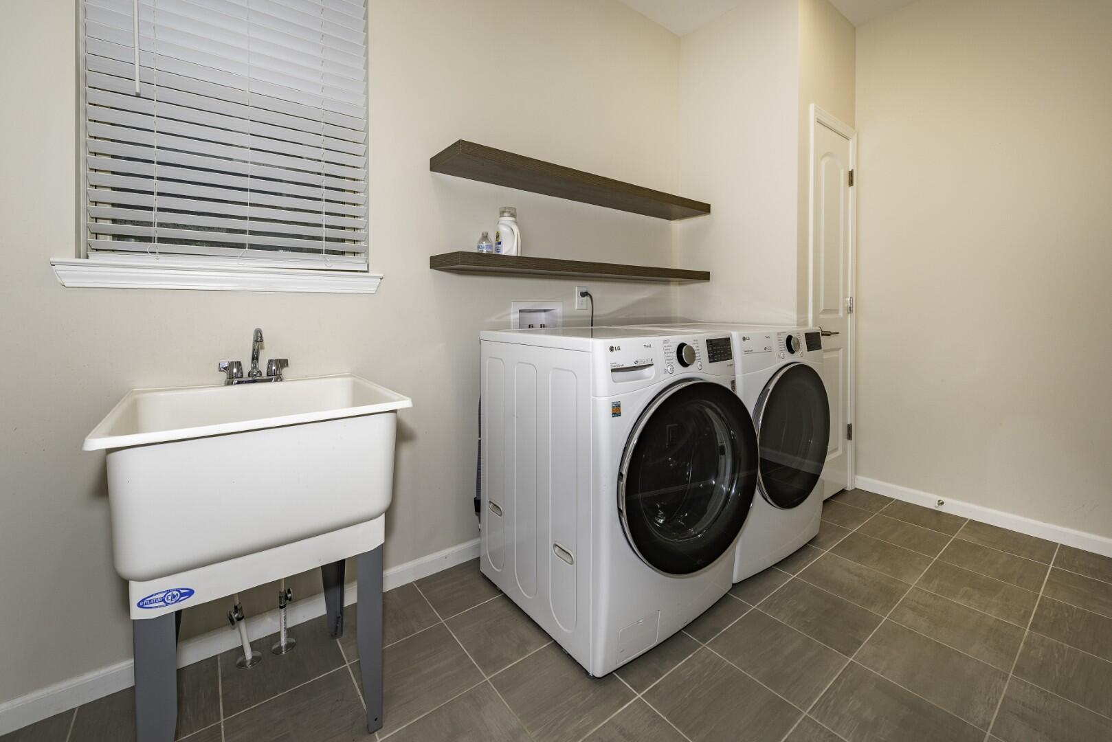 50236 Amberwood Road Canton, MI 48188 - Photo 33 of 77 DSC_8080-Edit (Large)