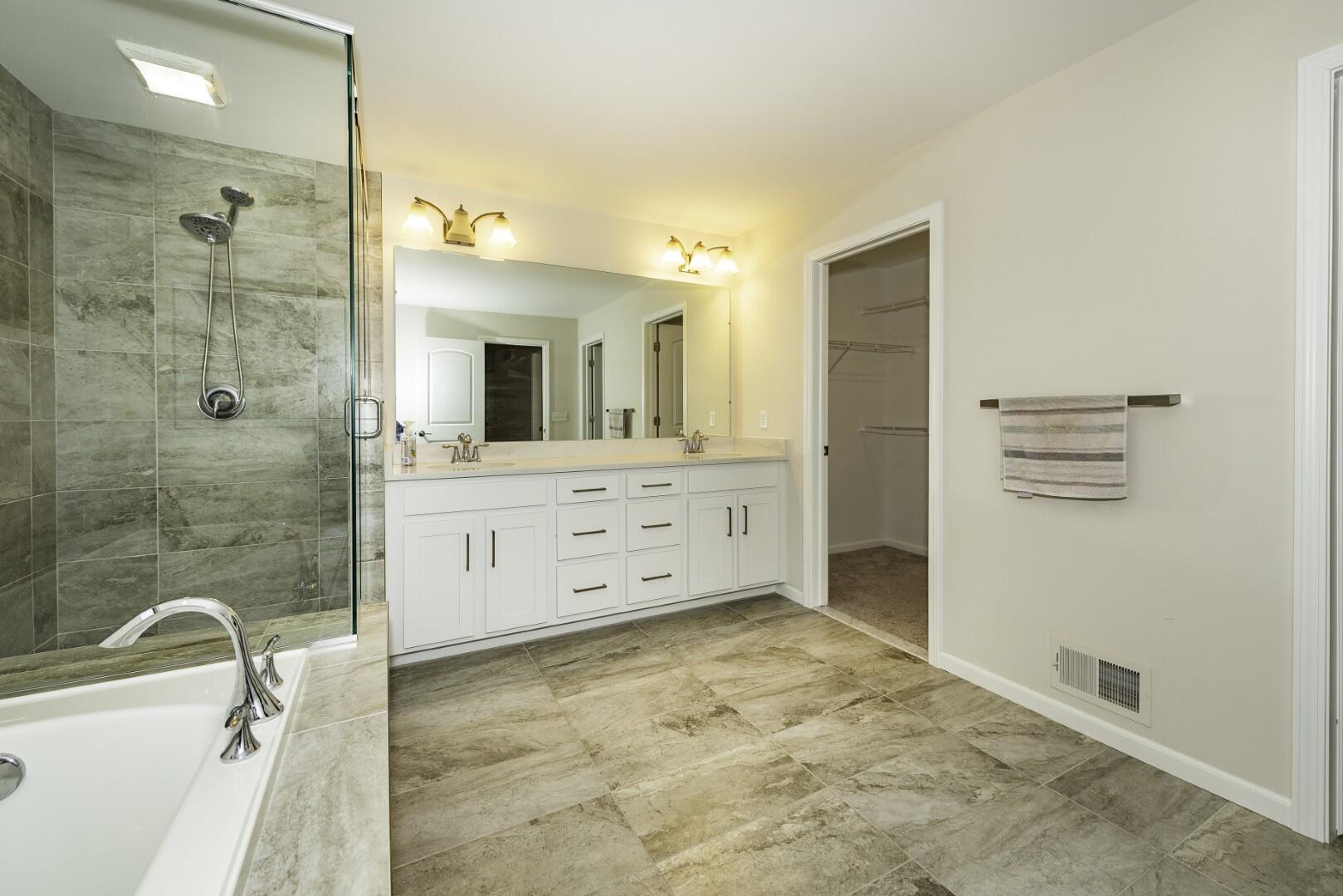 50236 Amberwood Road Canton, MI 48188 - Photo 40 of 77 DSC_8086-Edit (Large)