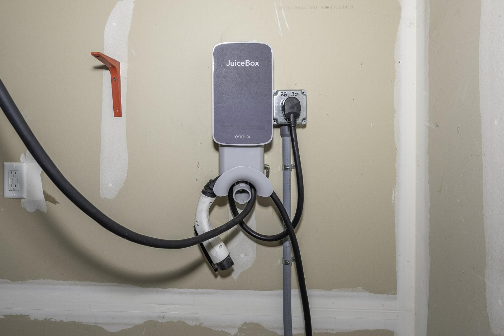 50236 Amberwood Road Canton, MI 48188 - Photo 73 of 77 DSC_8051-Edit (Large)