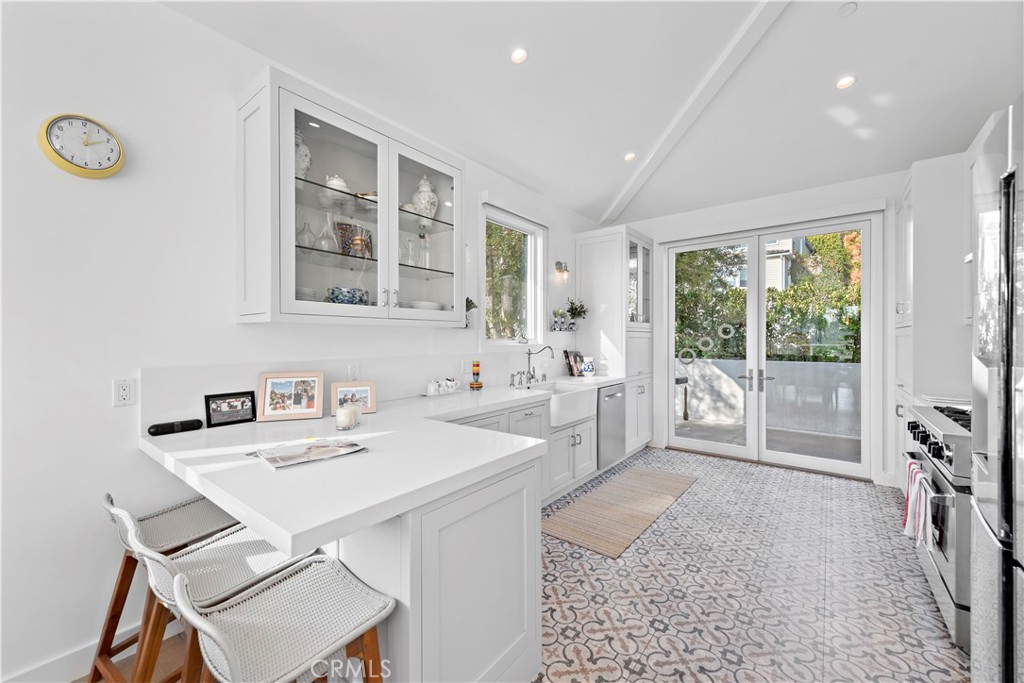 219 Emerald Bay Laguna Beach, CA 92651 - Photo 12 of 52