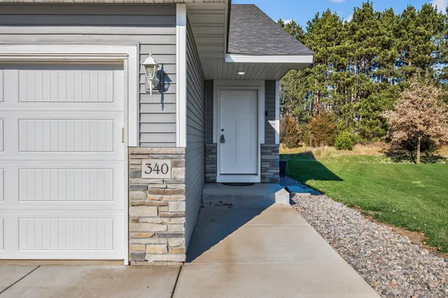 $299,000 | 340 21st Avenue Southwest, Cambridge, MN 55008