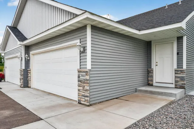 $299,000 | 340 21st Avenue Southwest, Cambridge, MN 55008