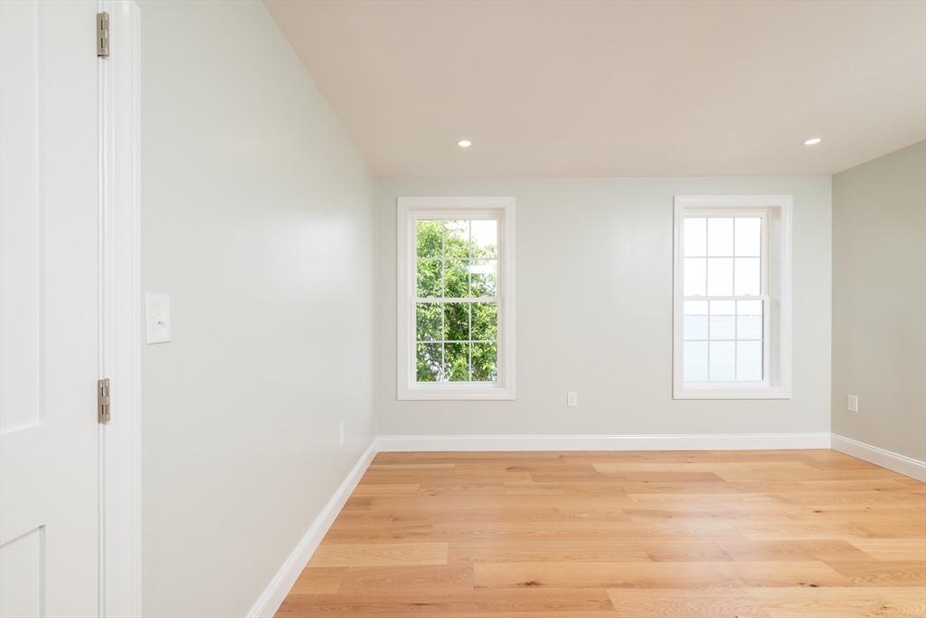 89 R Upland Road Winthrop, MA 02152 - Photo 17 of 33