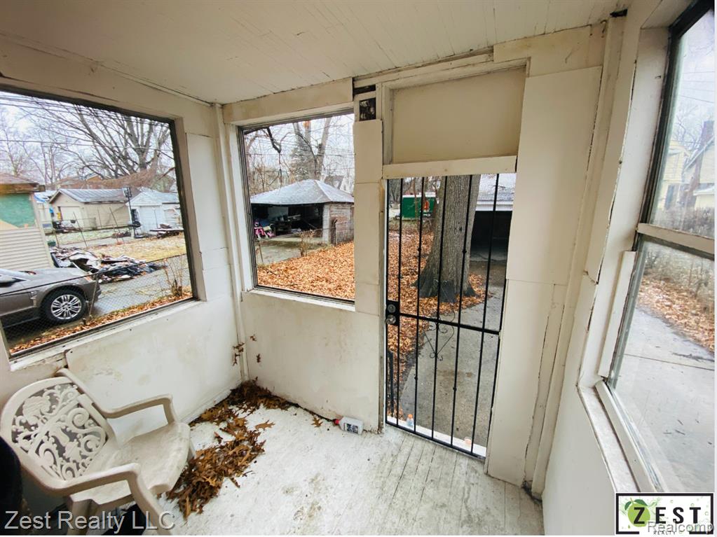 14300 Strathmoor Street Detroit, MI 48227 - Photo 16 of 19