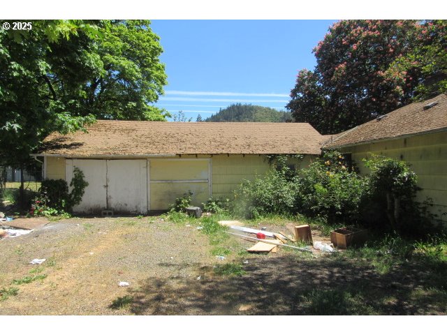 509 East Dyke Road Dillard, OR 97432 - Photo 2 of 13 Gallery Image 2