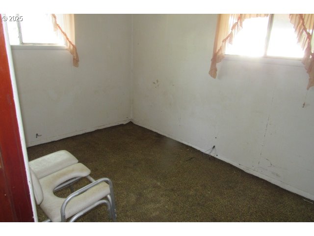509 East Dyke Road Dillard, OR 97432 - Photo 8 of 13 Gallery Image 8