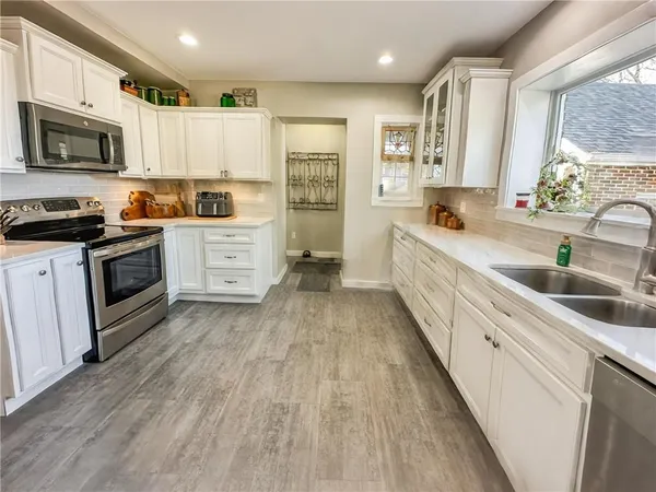 $550,000 | 211 Lawn Avenue, Maryville, MO 64468