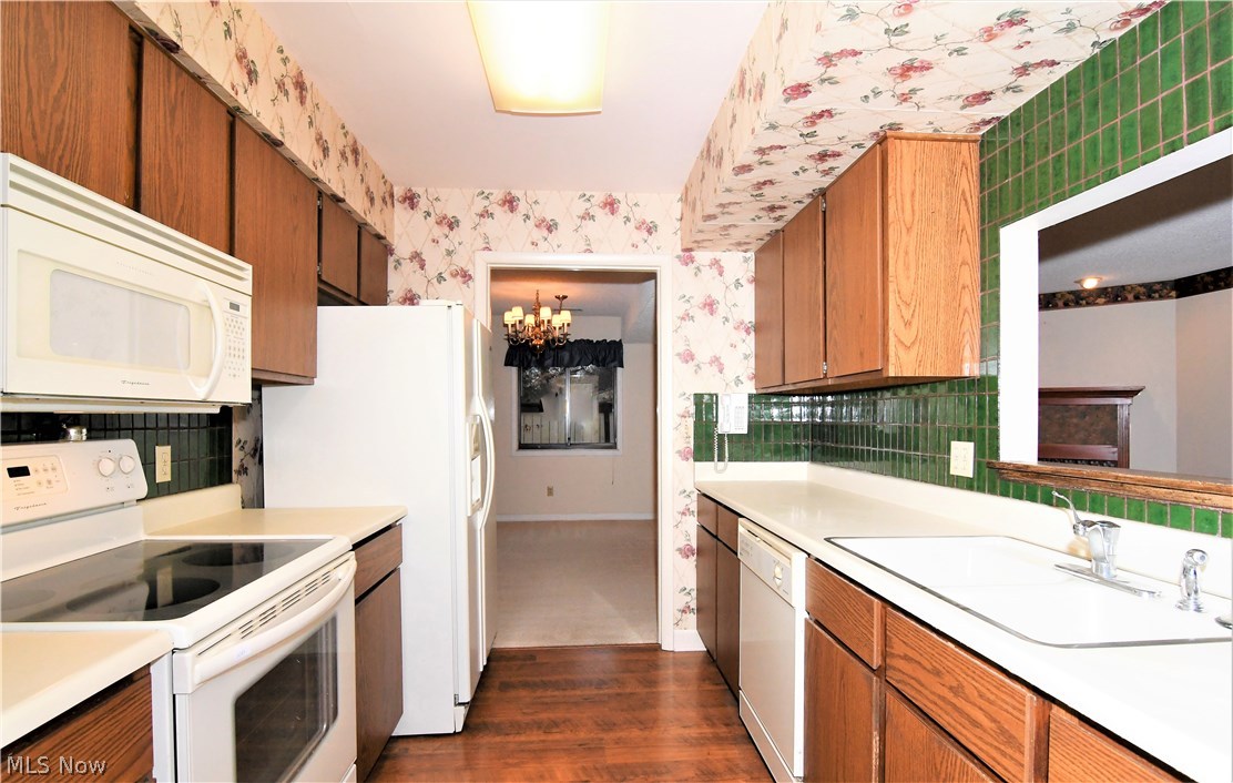 839 Hampton Ridge Drive Akron, OH 44313 - Photo 5 of 27 Gallery Image 5