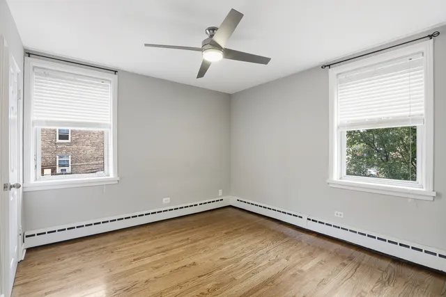 $1,925 | 2412 West Farragut Avenue, Unit 2B2422, Chicago, IL 60625