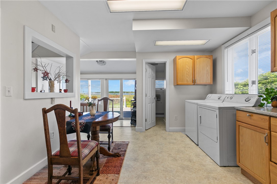 1042 Anthony Road Portsmouth, RI 02871 - Photo 15 of 24