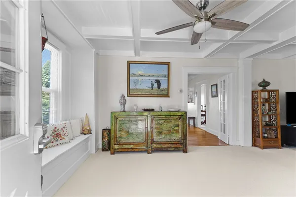 $3,800 | 1042 Anthony Road, Portsmouth, RI 02871