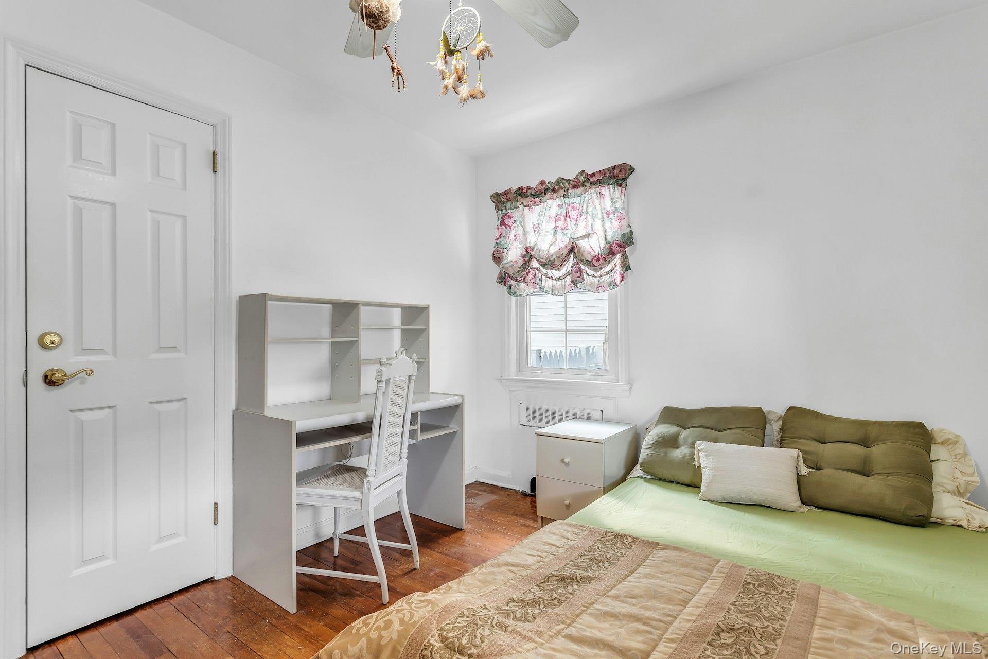 5 Sherwood Road Glen Cove, NY 11542 - Photo 15 of 26