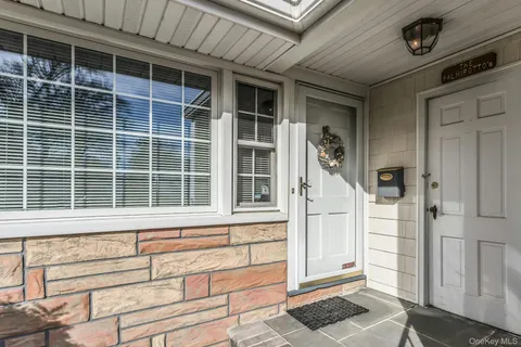 $769,000 | 5 Sherwood Road, Glen Cove, NY 11542