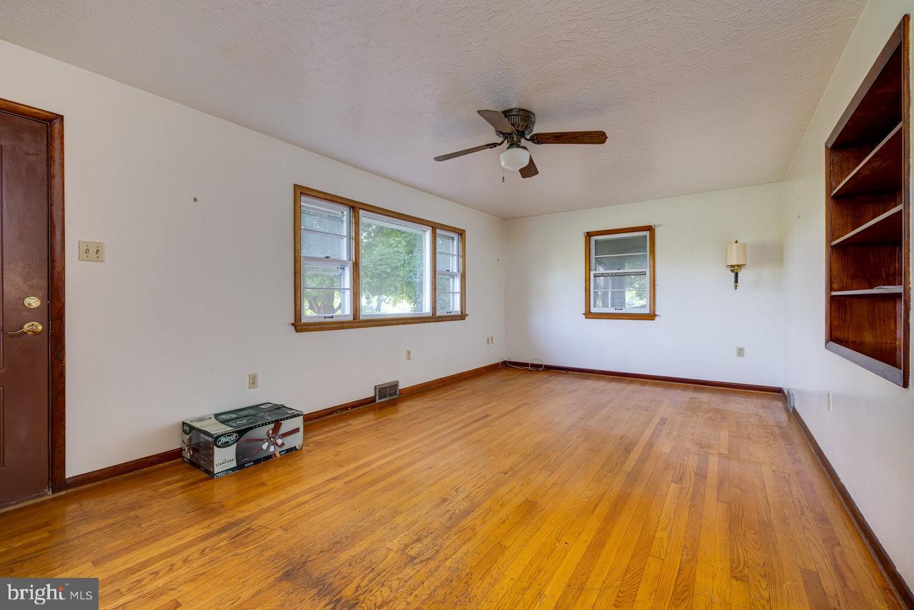871 Crooked Run Road Mount Jackson, VA 22842 - Photo 13 of 67 Gallery Image 13