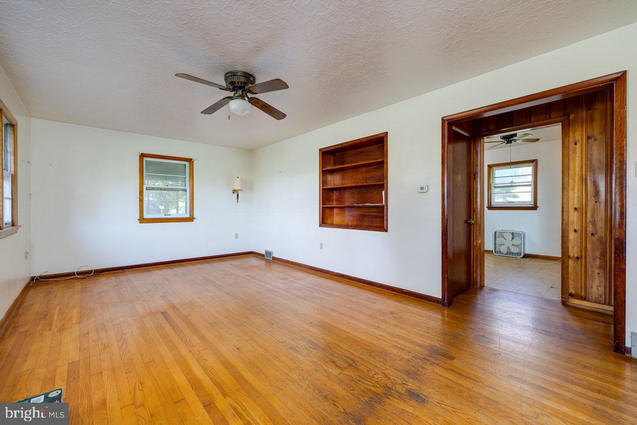 871 Crooked Run Road Mount Jackson, VA 22842 - Photo 14 of 67 Gallery Image 14
