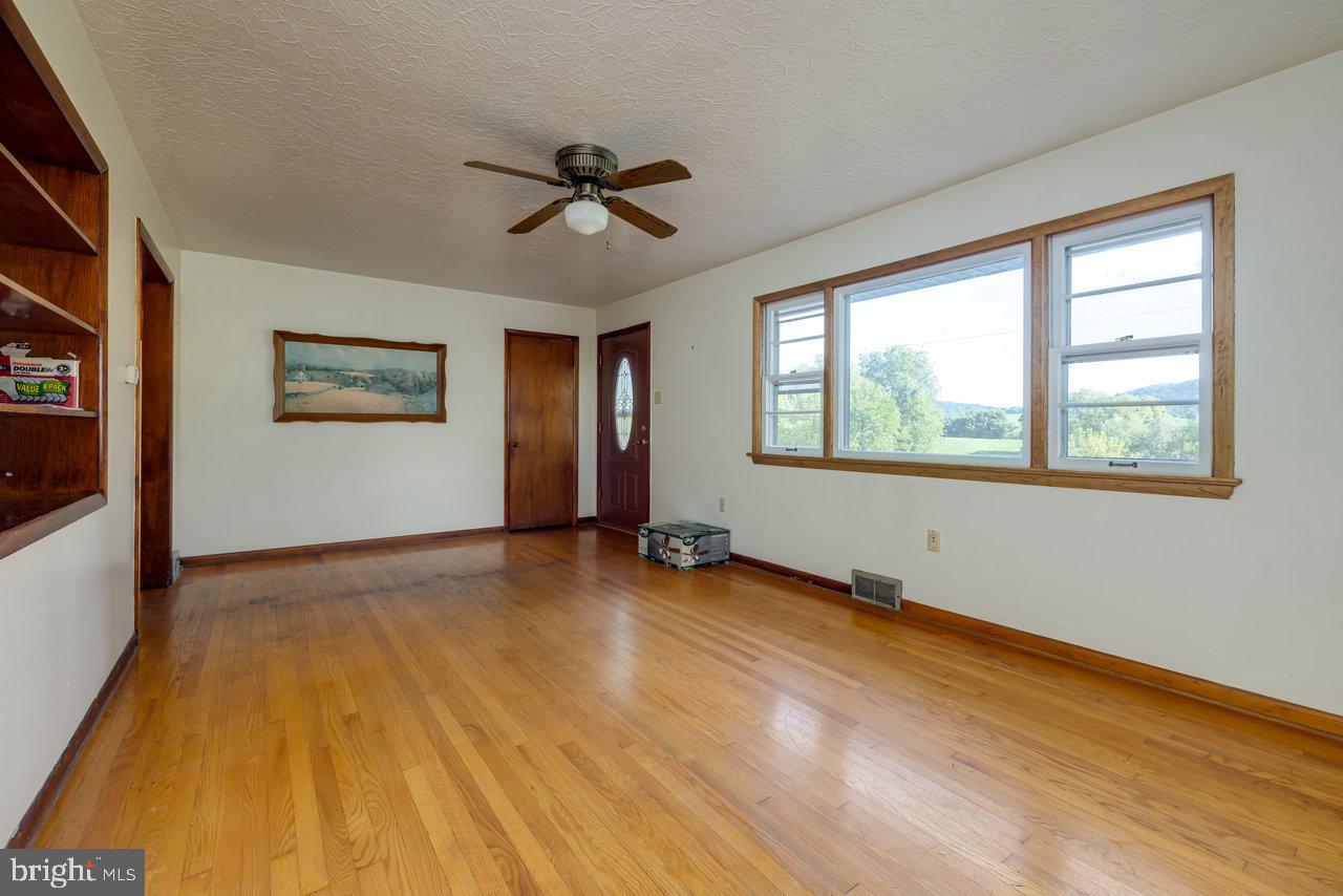871 Crooked Run Road Mount Jackson, VA 22842 - Photo 16 of 67 Gallery Image 16