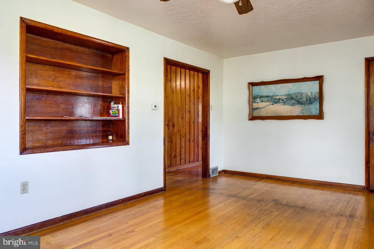 871 Crooked Run Road Mount Jackson, VA 22842 - Photo 17 of 67 Gallery Image 17