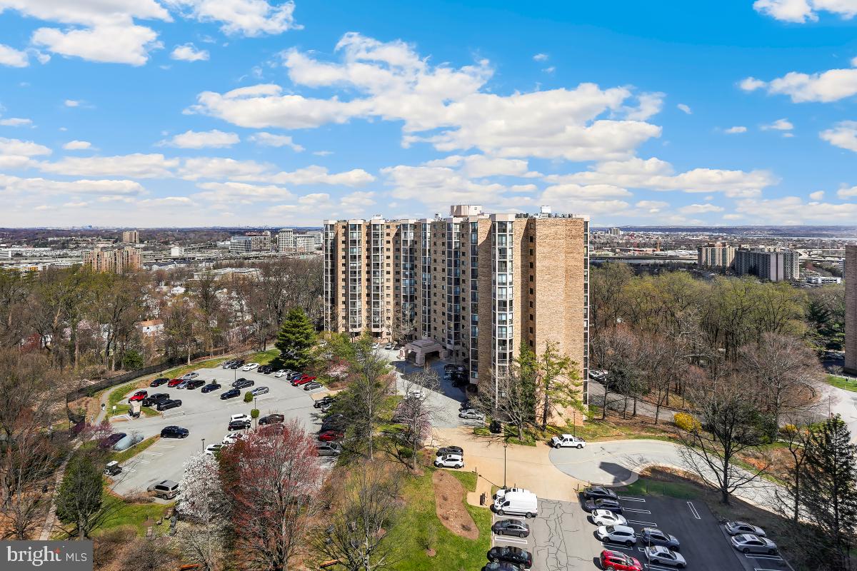 5902 Mt Eagle Drive, Unit 1615 Alexandria, VA 22303 - Photo 14 of 48 Views as Far as the Eye Can See!
